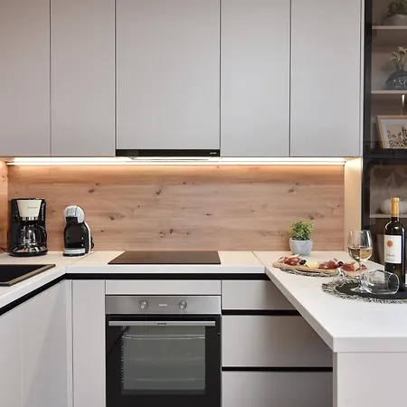 Alta Oliva With Private Parking Apartament Zadar