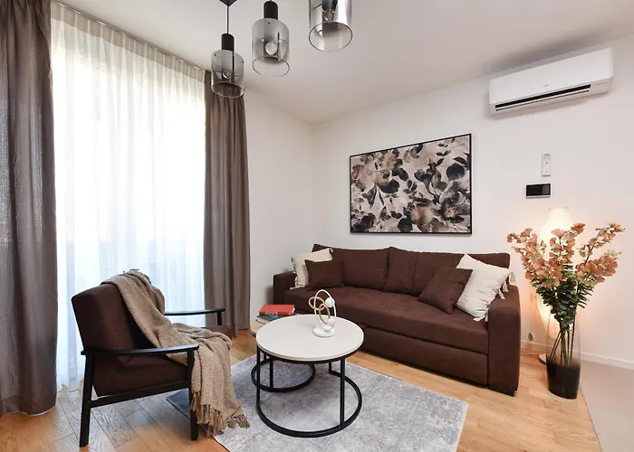 Alta Oliva With Private Parking 자다르