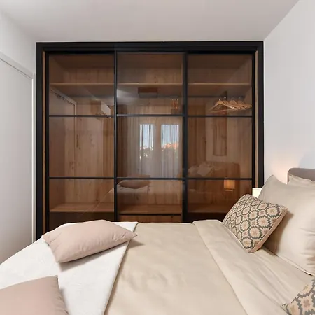 Apartment Alta Oliva With Private Parking *