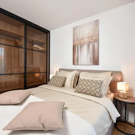 Alta Oliva With Private Parking Appartement *