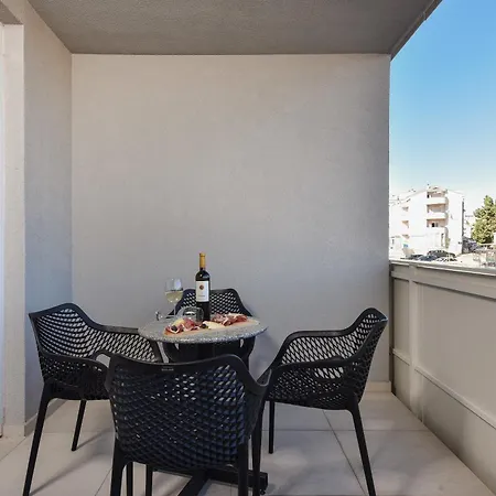 Apartment Alta Oliva With Private Parking *