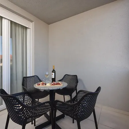 Apartment Alta Oliva With Private Parking