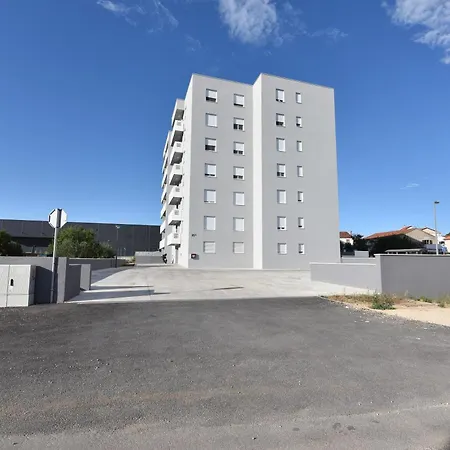 Alta Oliva With Private Parking Zadar