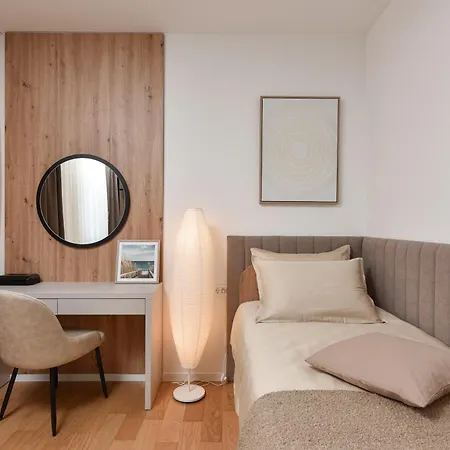 Alta Oliva With Private Parking Daire Zadar