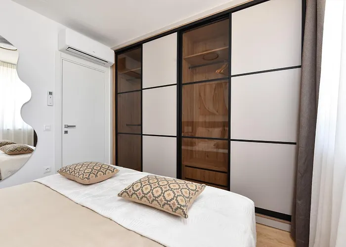 Alta Oliva With Private Parking Apartament *